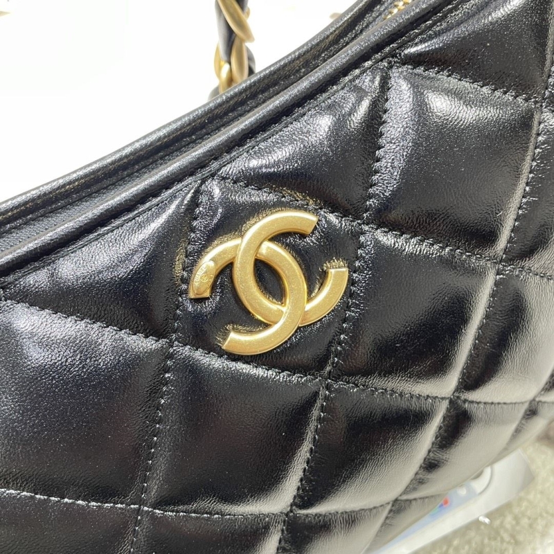 Ch**el hobo bags